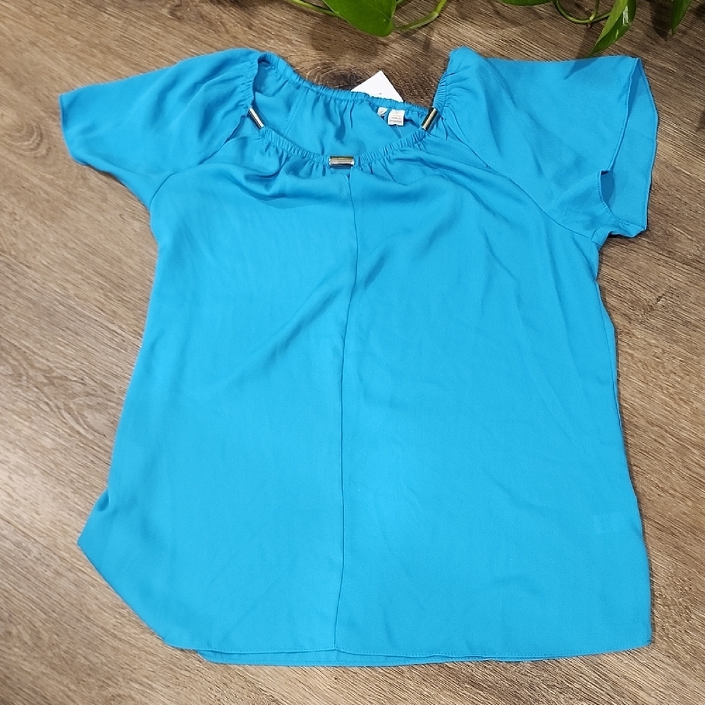 Women's Blue Top